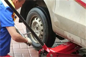 东湖附近拖车24小时服务热线电话